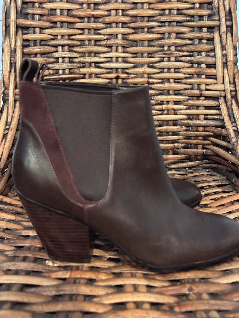 Cole Haan Dark Brown Leather Chelsea Block Heel Ankle Boots in size 10B